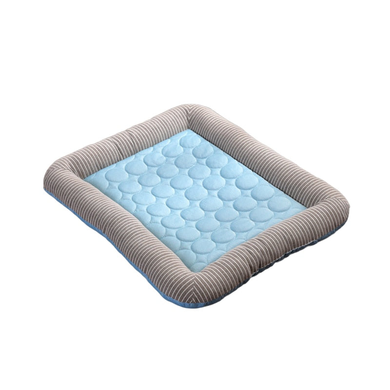 CAWAYI KENNEL Dog Cooling Mat Pet Ice Pad Teddy Mattress Pet Cool Mat Bed Cat Summer Keep Cool Ice Silk Cooling Dog Mat for Dogs