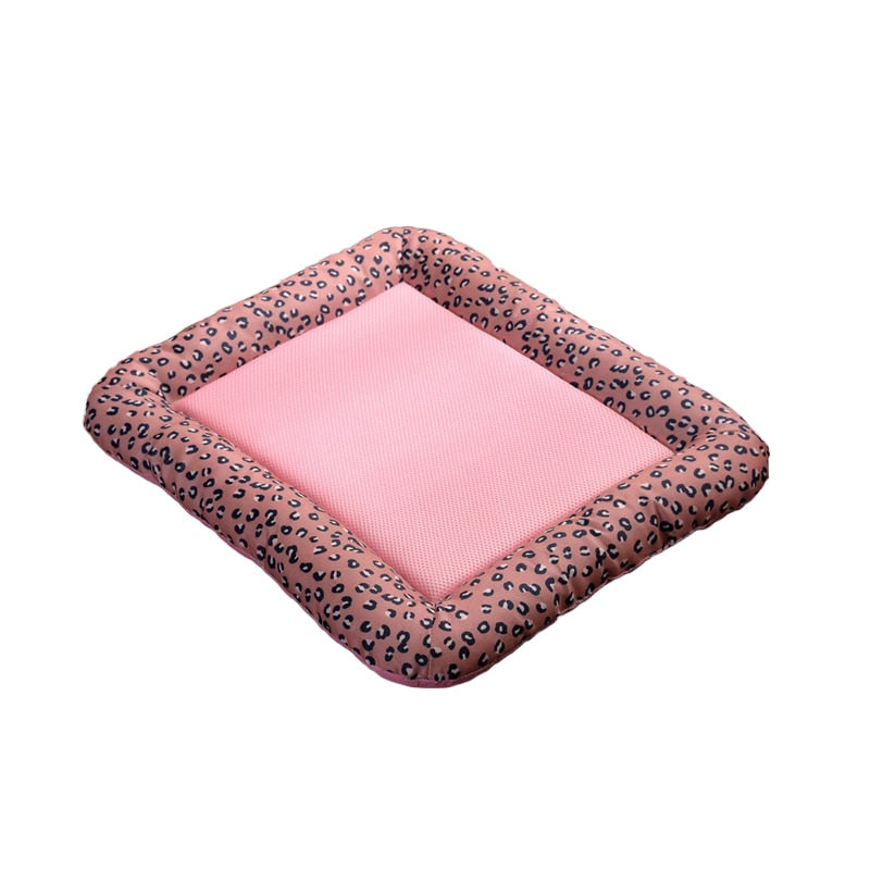 CAWAYI KENNEL Dog Cooling Mat Pet Ice Pad Teddy Mattress Pet Cool Mat Bed Cat Summer Keep Cool Ice Silk Cooling Dog Mat for Dogs